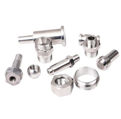 Buon prezzo Servizi di fresatura CNC su misura Parti metalliche in acciaio inossidabile ad alta precisione in linea