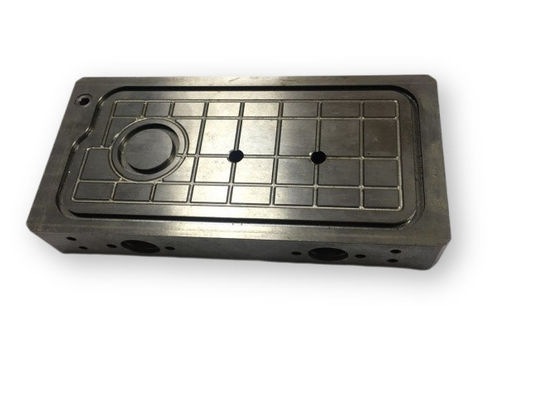 Buon prezzo Servizi di prototipazione rapida a specchio CNC Tolleranza di precisione del metallo da 0,1 mm a 0,001 mm in linea