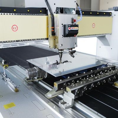 Servizi di lavorazione CNC per l'alluminio su misura di precisione 0,1 mm